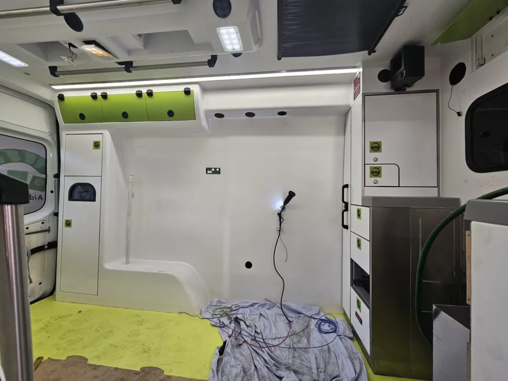 Ambulance vétérinaire intérieur